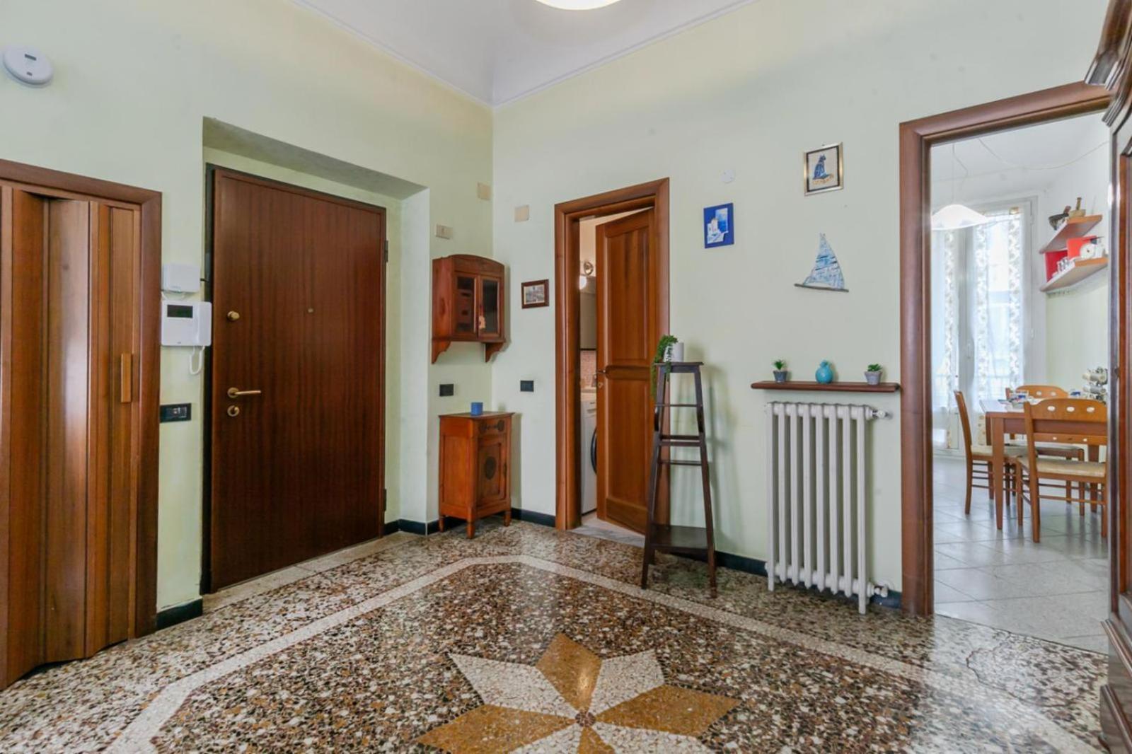 Apartamento "Ca Niella" Art And Fun 9 Minutes From The Sea Savona Exterior foto